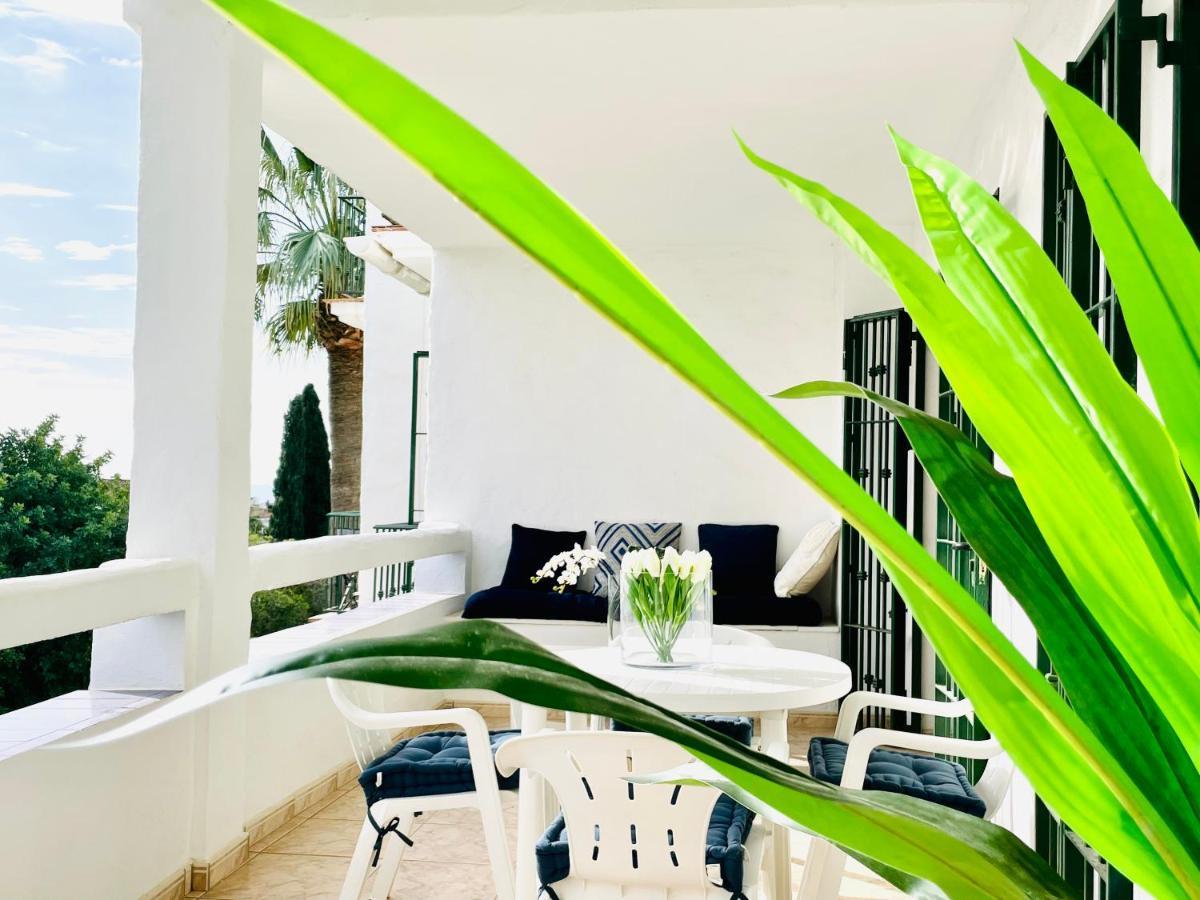 Riviera By The Beach 2 Bedroom Apartment Sitio de Calahonda ภายนอก รูปภาพ