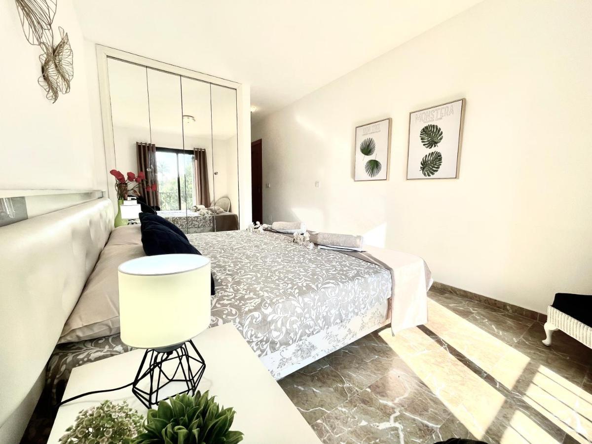 Riviera By The Beach 2 Bedroom Apartment Sitio de Calahonda ภายนอก รูปภาพ