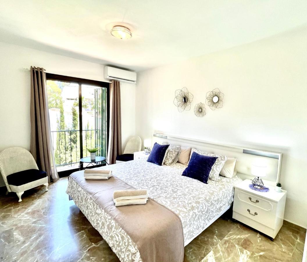 Riviera By The Beach 2 Bedroom Apartment Sitio de Calahonda ภายนอก รูปภาพ