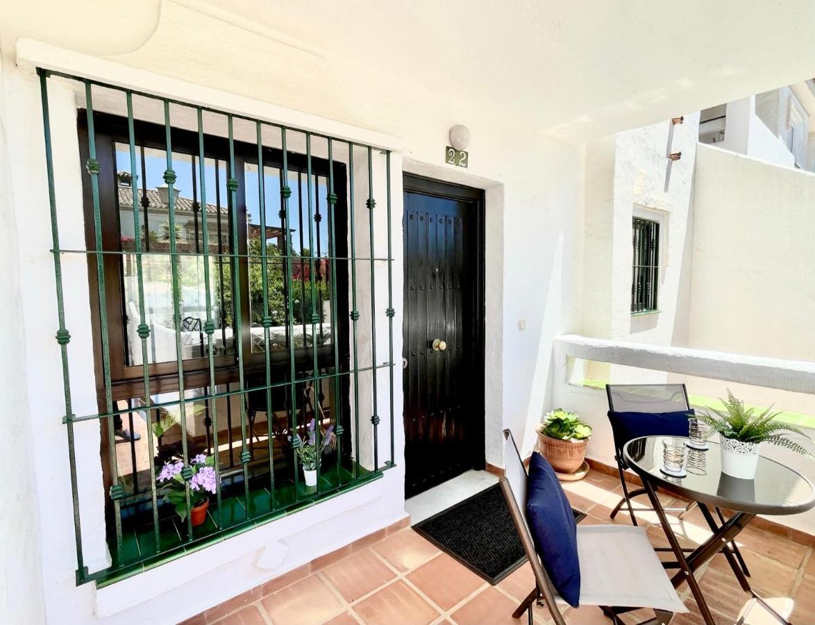 Riviera By The Beach 2 Bedroom Apartment Sitio de Calahonda ภายนอก รูปภาพ
