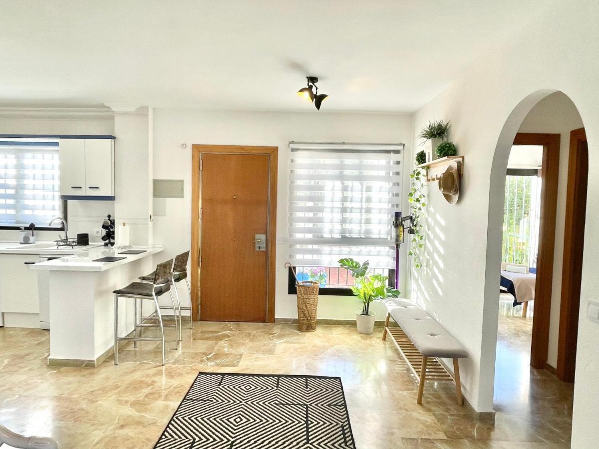 Riviera By The Beach 2 Bedroom Apartment Sitio de Calahonda ภายนอก รูปภาพ