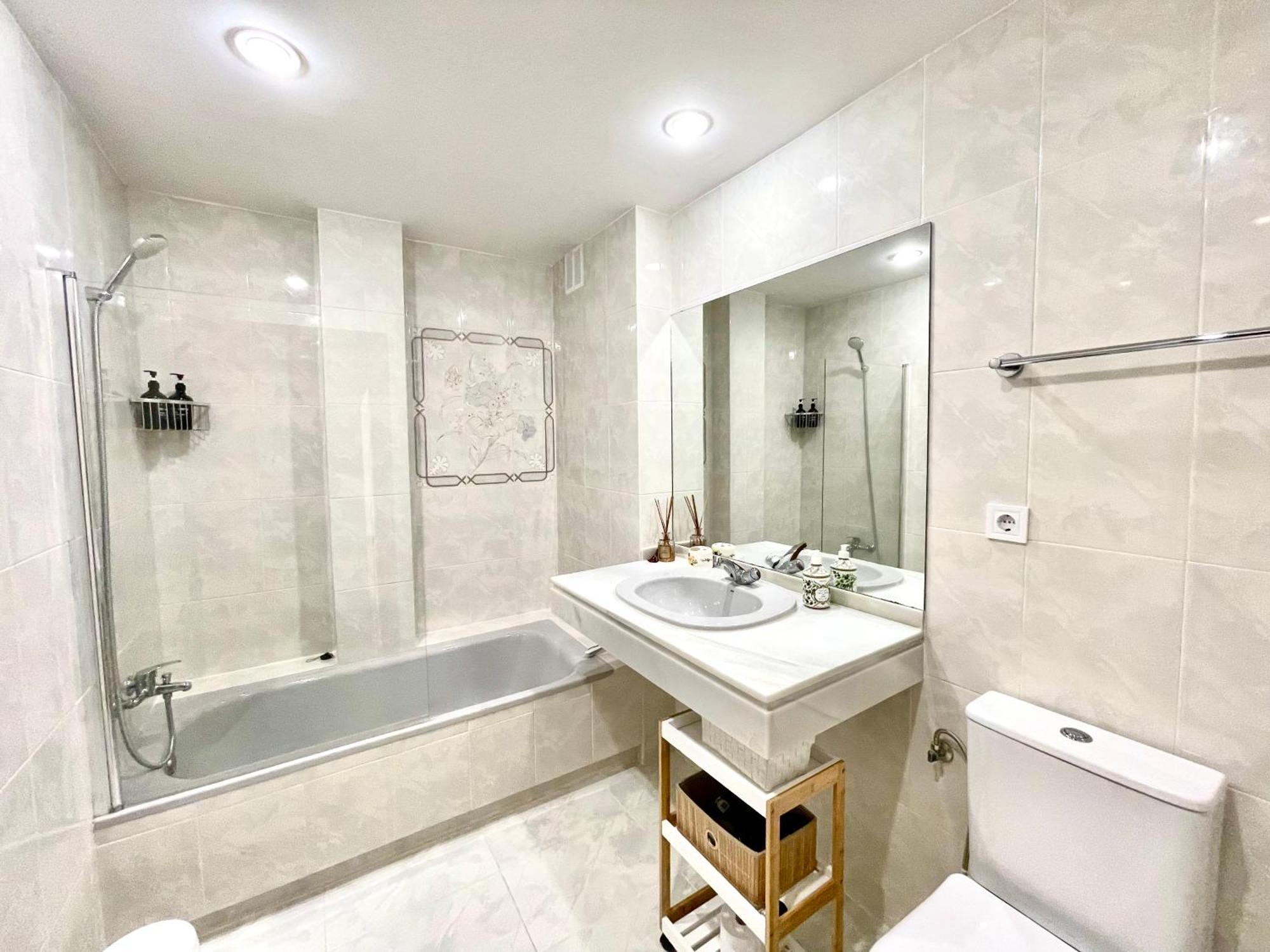 Riviera By The Beach 2 Bedroom Apartment Sitio de Calahonda ภายนอก รูปภาพ